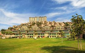 Gold City Hotel Main Building 3 Bedroom Apartment